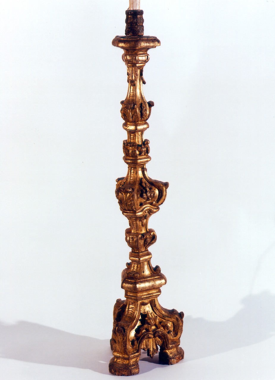 candelabro d'altare, serie - produzione siciliana (Seconda metà sec. XVIII)