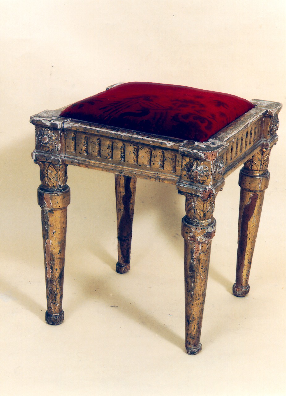 sgabello, serie - produzione siciliana (Prima metà sec. XIX)