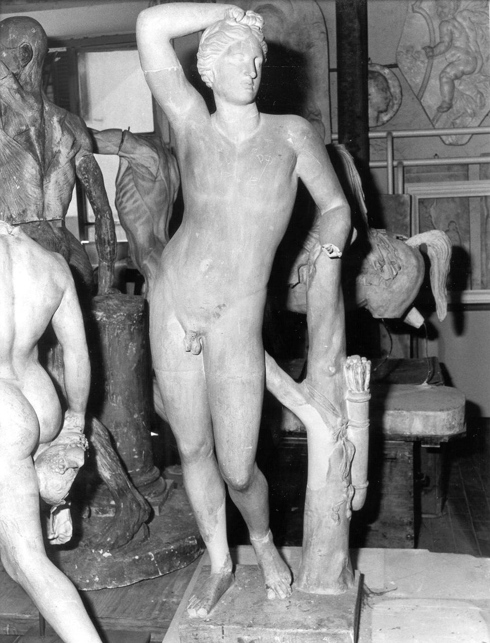 APOLLINO, FIGURA VIRILE NUDA IN POSIZIONE STANTE (statua) - ambito italiano (secc. XIX/ XX)