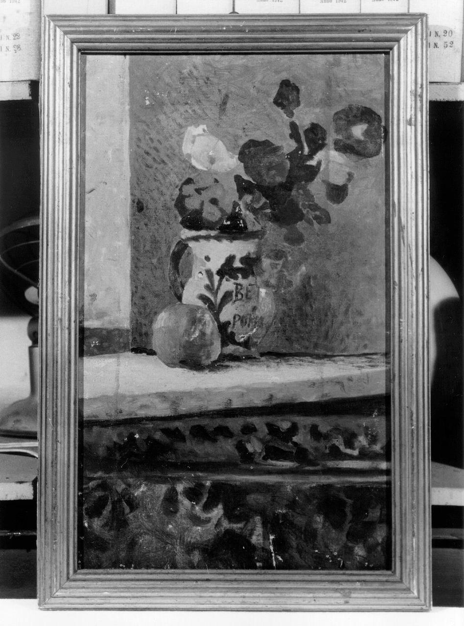 NATURA MORTA CON VASO DI FIORI E ARANCIO (dipinto) di Cristiani Giuseppina (primo quarto sec. XX)