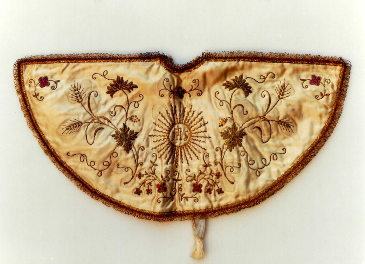 conopeo di pisside - manifattura siciliana (Fine/inizio secc. XIX/ XX)