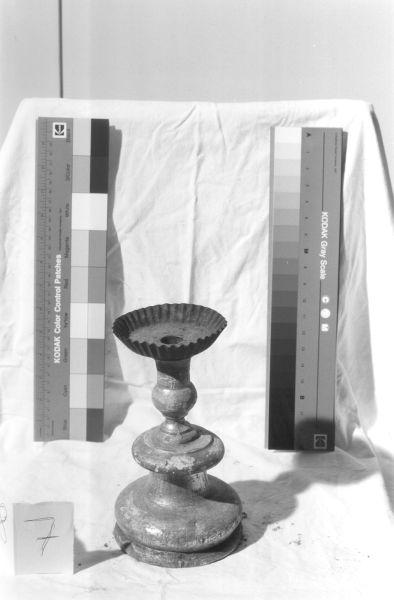 candeliere d'altare, serie - bottega lucchese (sec. XVIII)