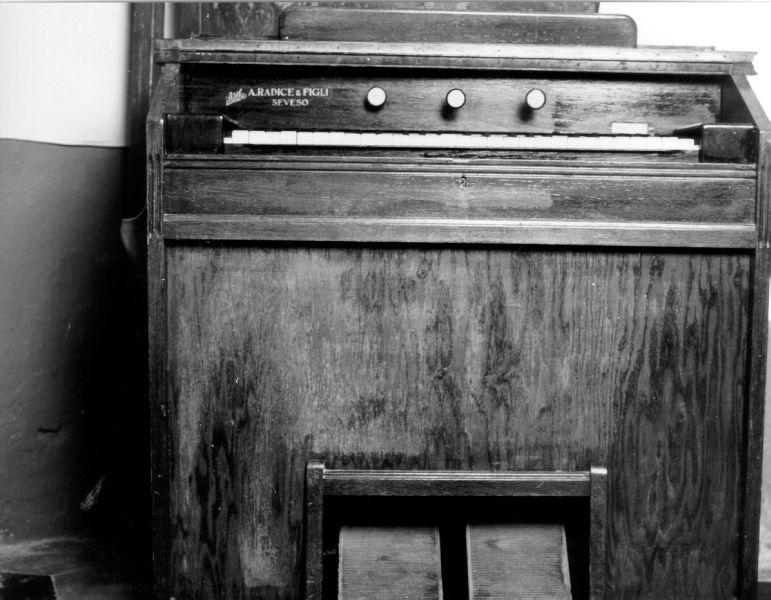 pianoforte di Radice Antonio (secondo quarto sec. XX)