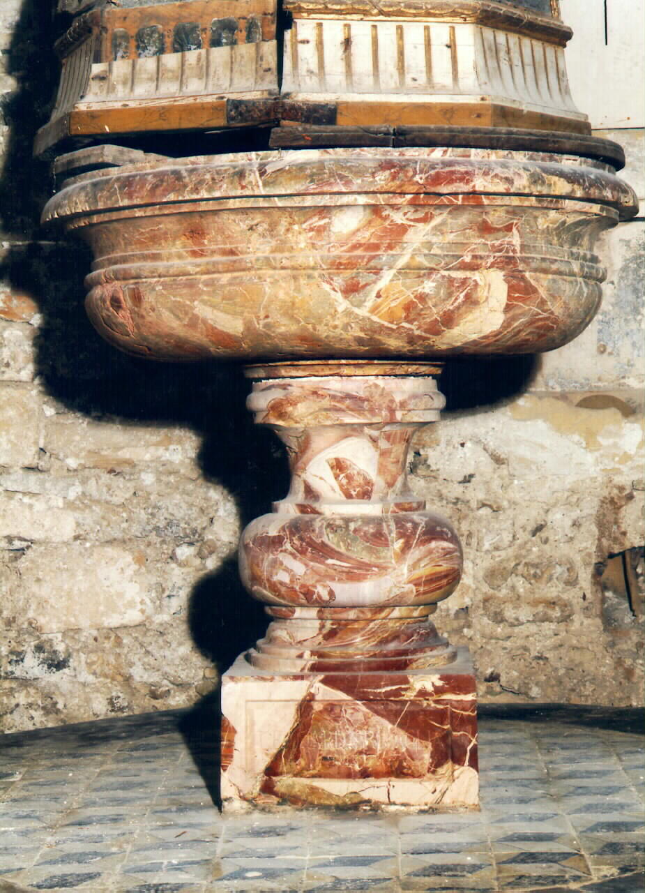 fonte battesimale - a fusto - ambito siciliano (sec. XVIII)