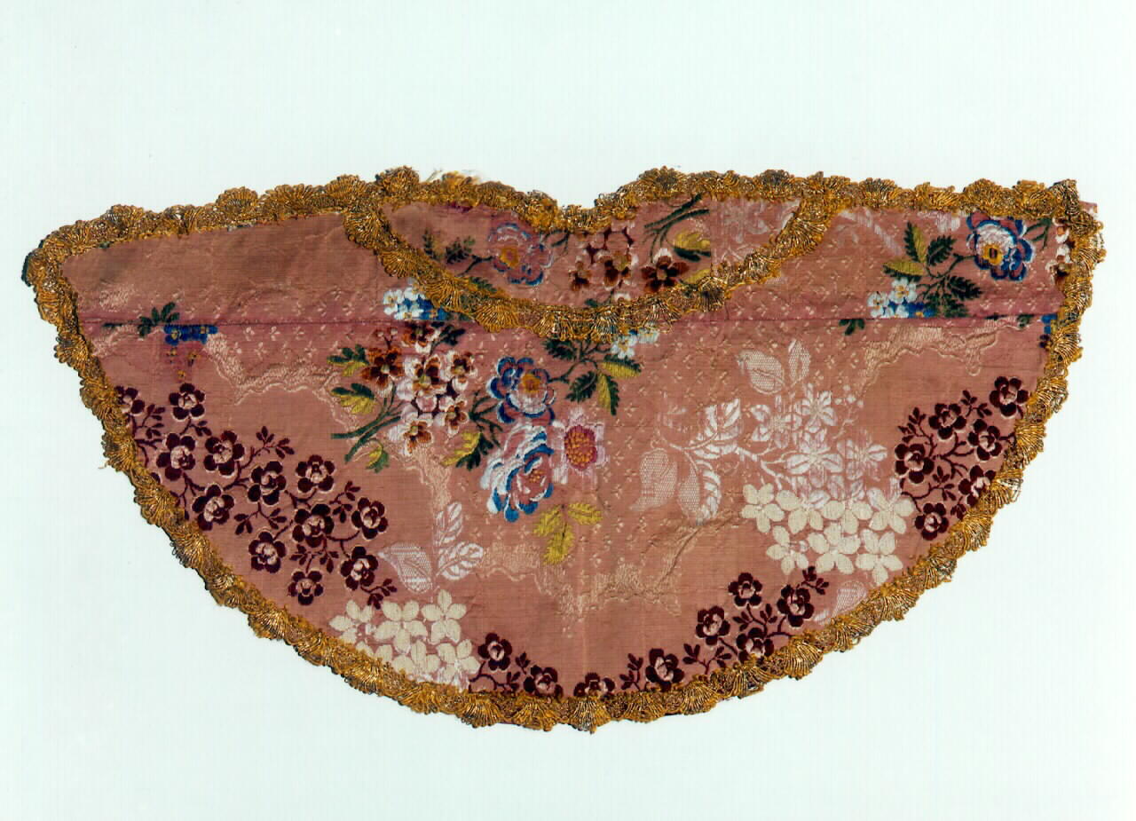 conopeo di pisside - manifattura siciliana (Prima metà sec. XIX)