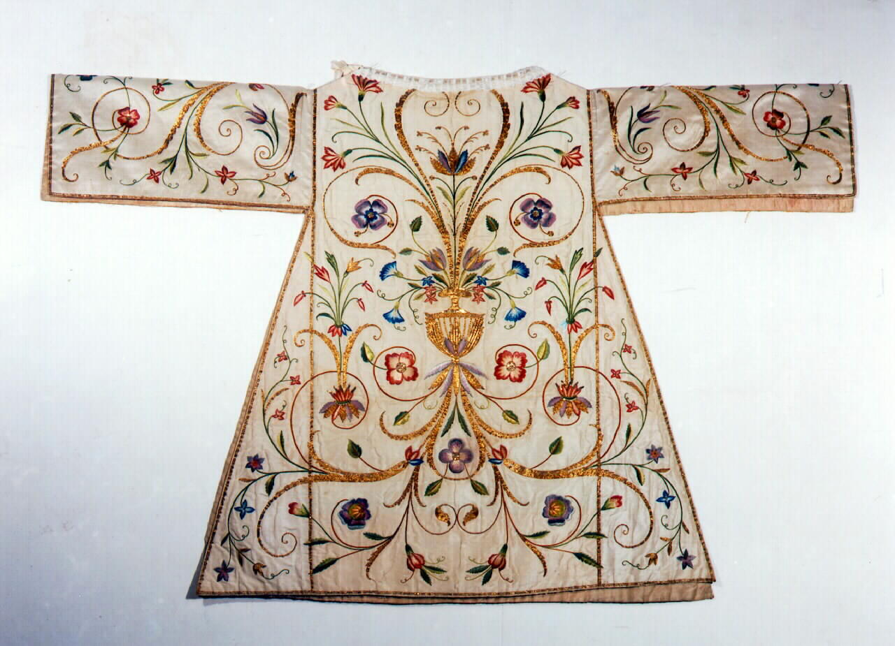 dalmatica - manifattura siciliana (Prima metà sec. XIX)