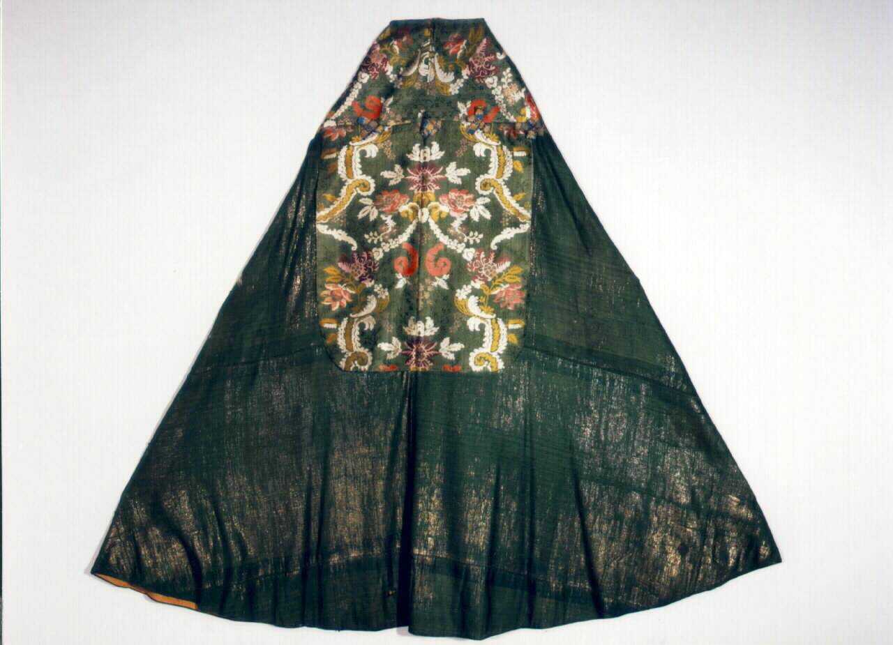 piviale - manifattura siciliana (ultimo quarto sec. XIX)