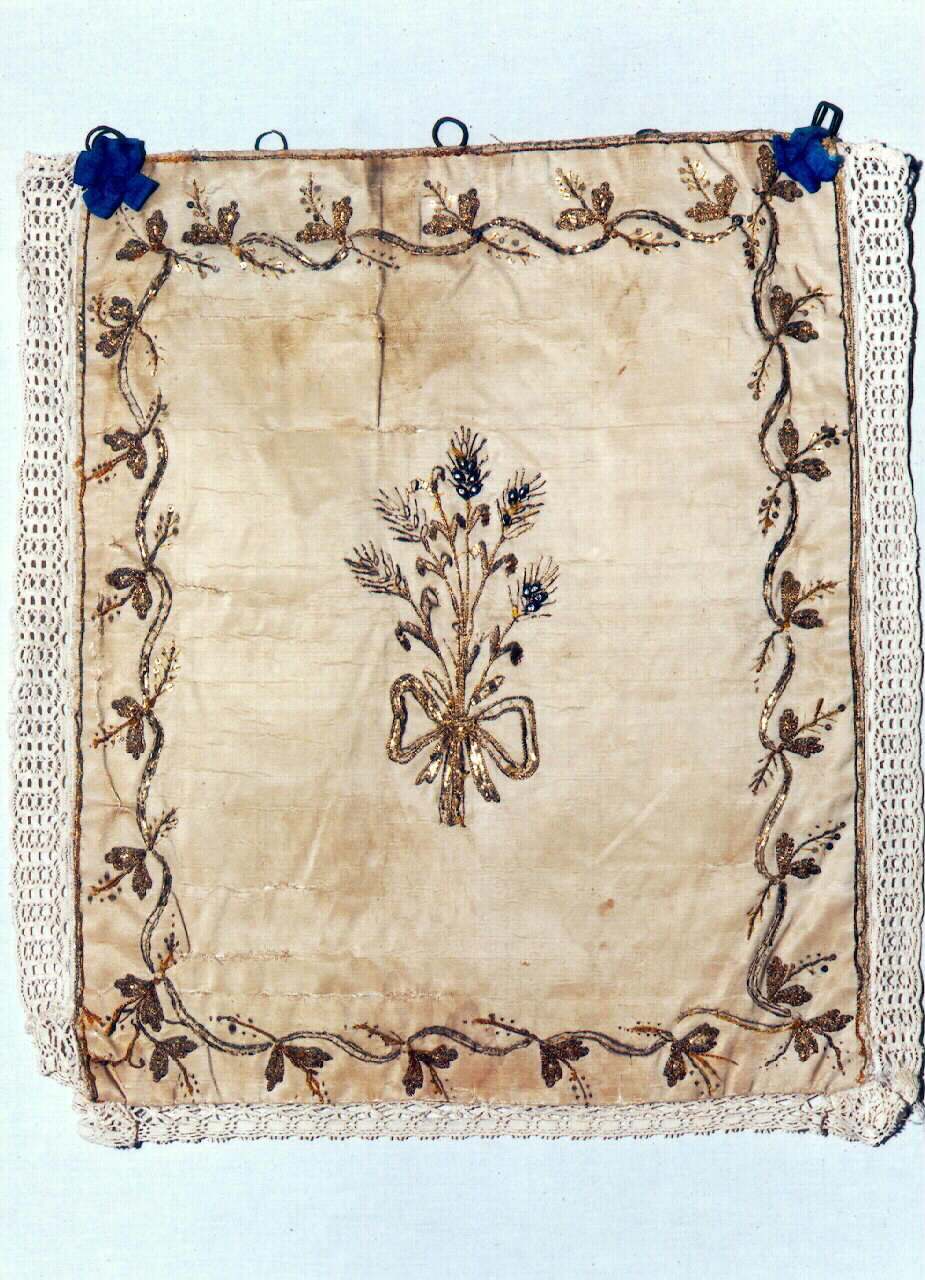 conopeo di tabernacolo - a cortina - manifattura siciliana (Prima metà sec. XIX)