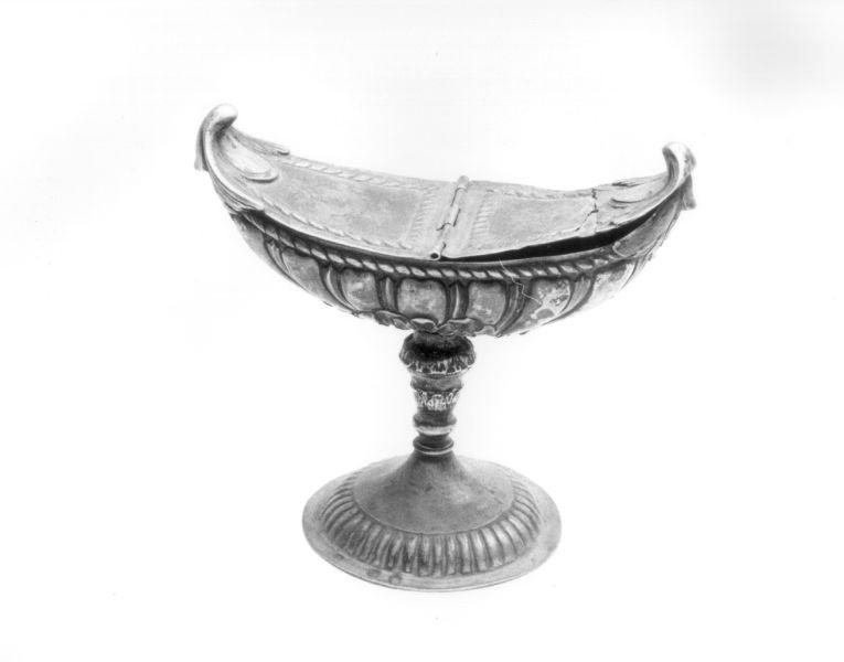 navicella portaincenso - bottega toscana (fine/inizio secc. XVII/ XVIII)