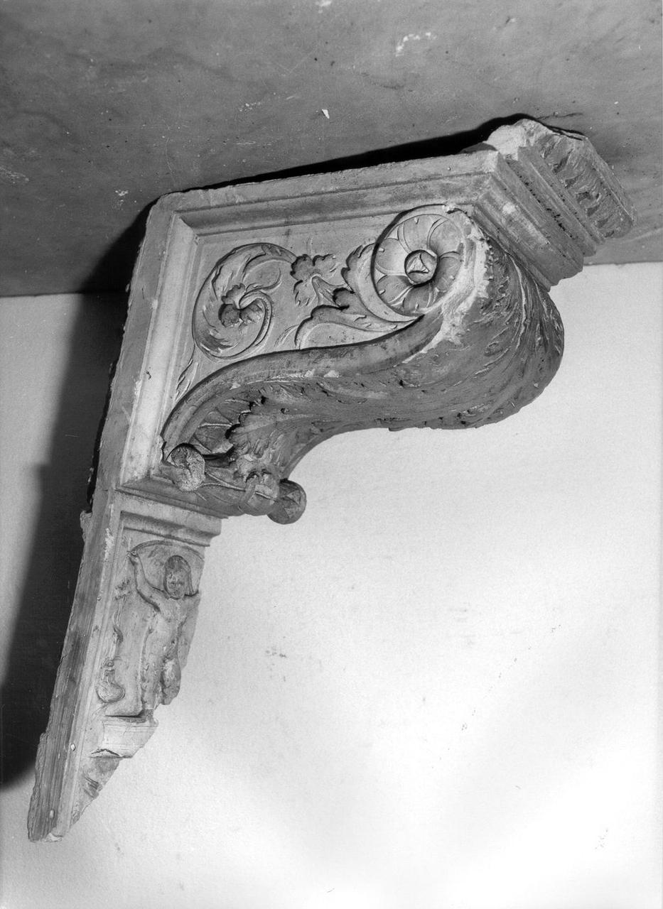 mensola, serie - ambito lucchese (prima metà sec. XX)