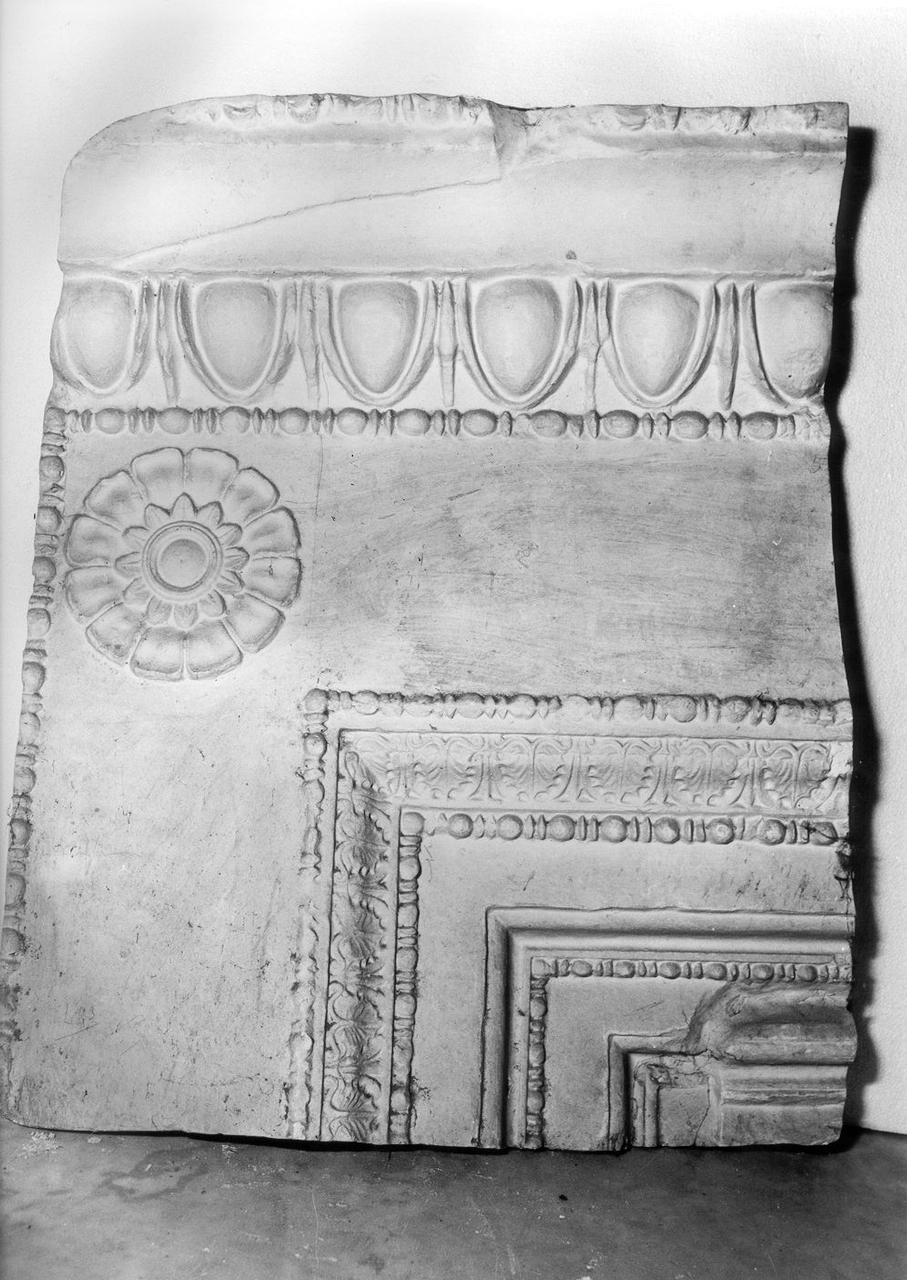 AGNUS DEI (formella) - ambito lucchese (prima metà sec. XX)