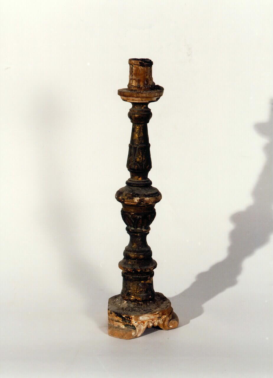 candeliere d'altare, serie - produzione siciliana (Prima metà sec. XIX)