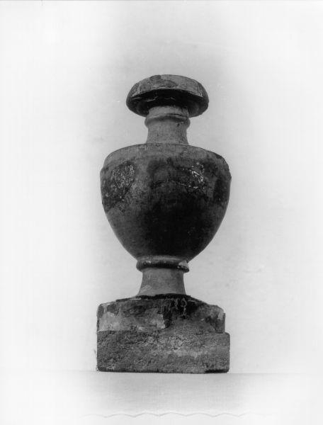 candelabro, frammento - bottega toscana (seconda metà sec. XVIII)