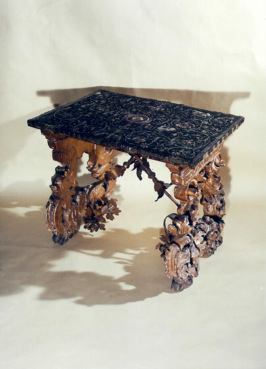 tavolo da parete - produzione siciliana (Metà sec. XVIII)