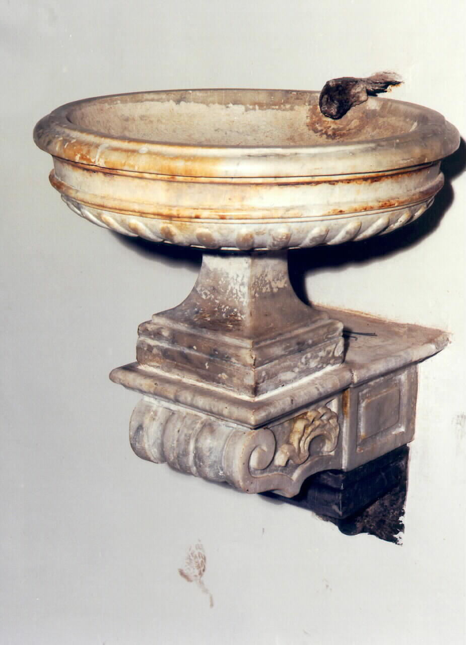 acquasantiera da parete - ambito siciliano (sec. XVIII)