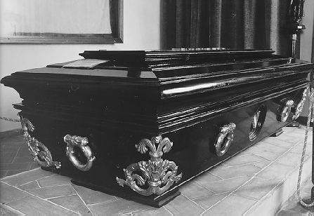 sarcofago - ambito italiano (sec. XIX)