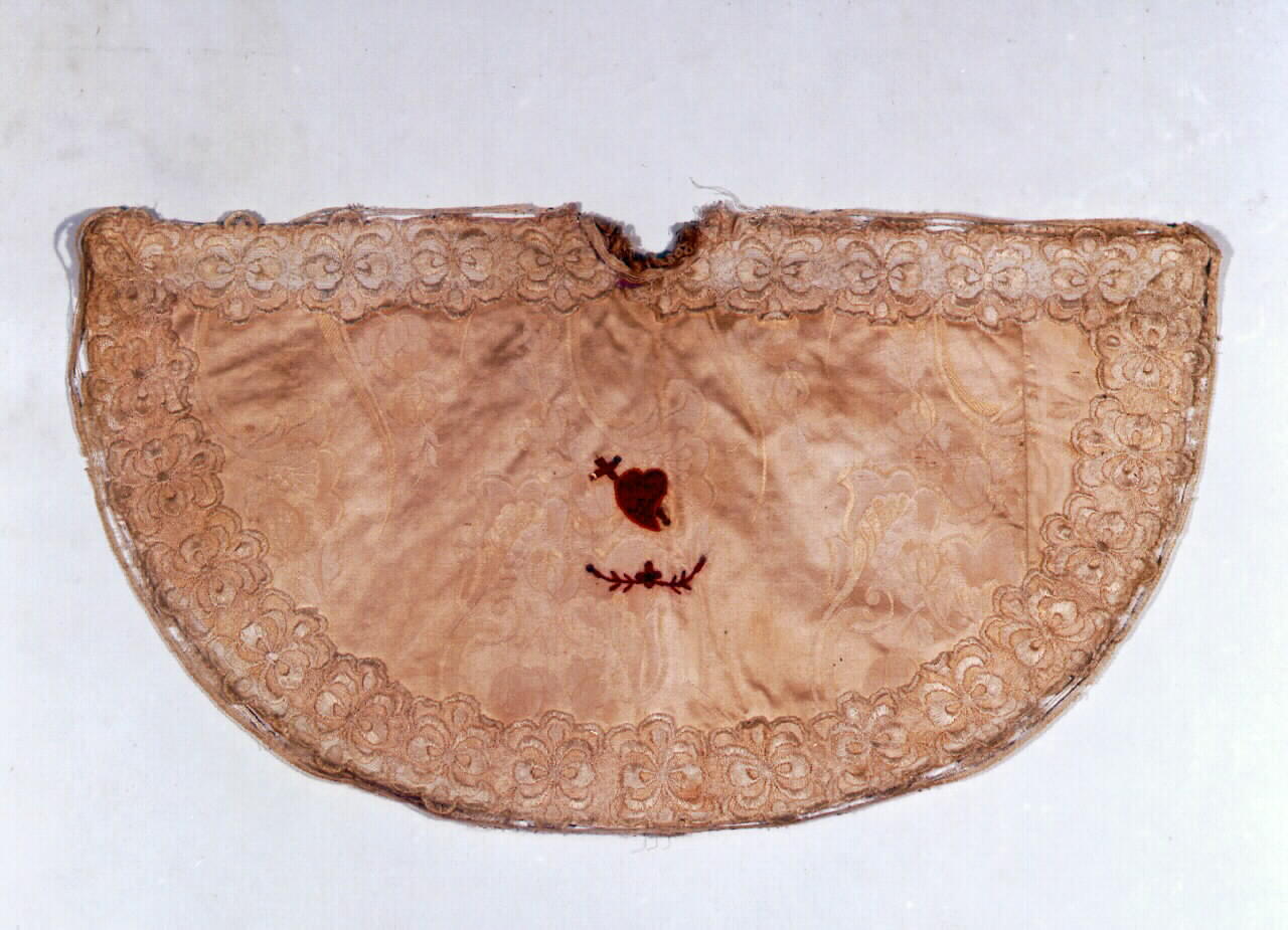 conopeo di pisside - manifattura siciliana (primo quarto sec. XX)