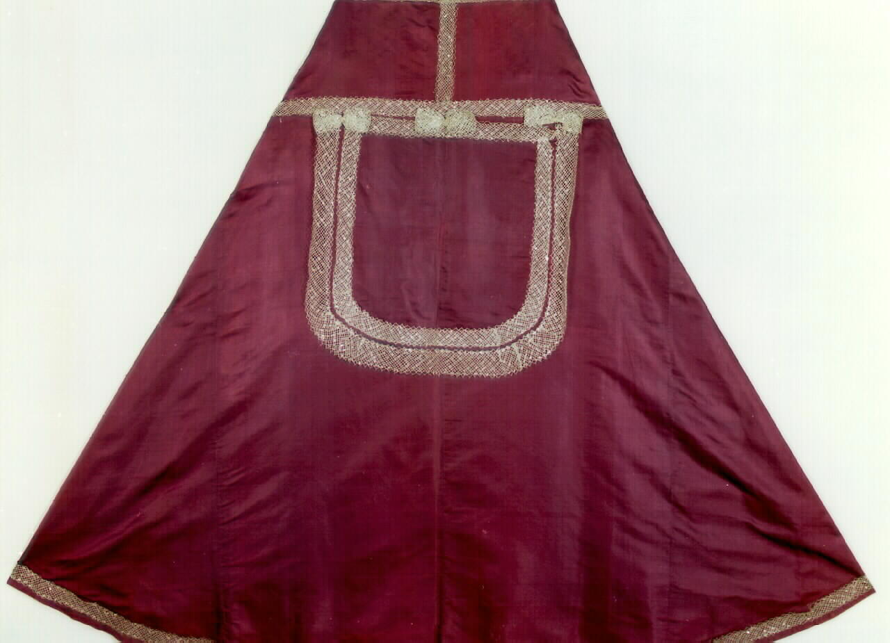 piviale - manifattura siciliana (Seconda metà sec. XIX)