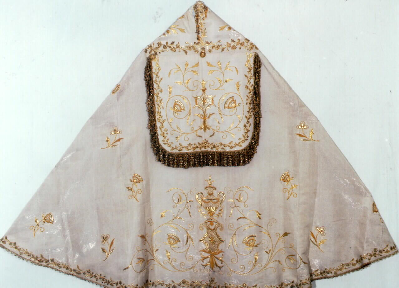 piviale - manifattura siciliana (Prima metà sec. XIX)