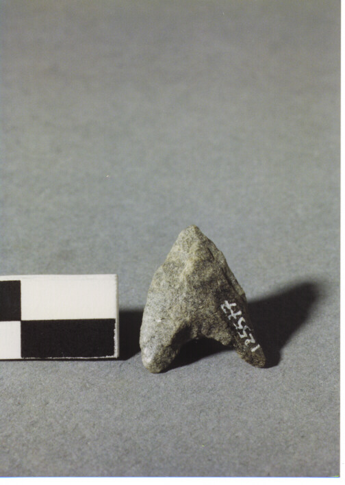 CUSPIDE DI FRECCIA A BASE FORTEMENTE CONCAVA