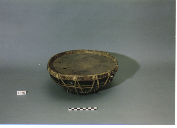 STRUMENTO MUSICALE A PERCUSSIONE/ BACCHETTA