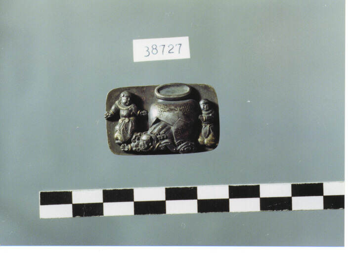 ORNAMENTO PER BORSA DA TABACCO