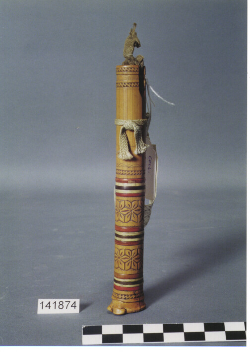 ASTUCCIO/DUE SCACCIAPENSIERI