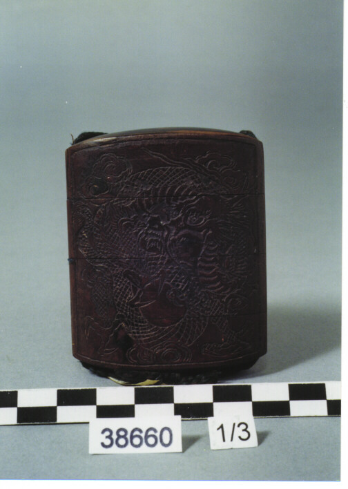 ASTUCCIO A 4 SCOMPARTI CON PENDENTE E PASSANTE