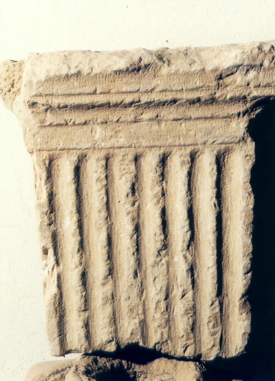 lesena, frammento - ambito siciliano (sec. XVI)