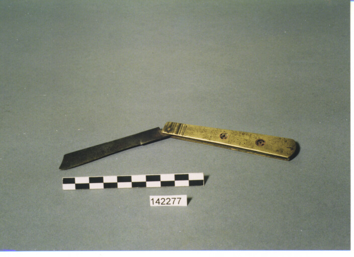 COLTELLO A SERRAMANICO