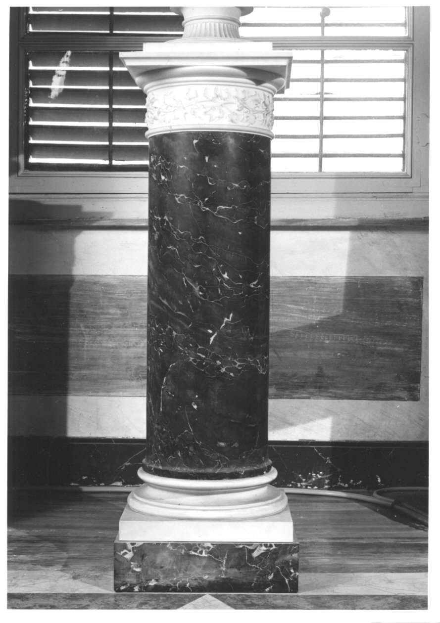 colonna, opera isolata - ambito italiano (prima metà sec. XIX)