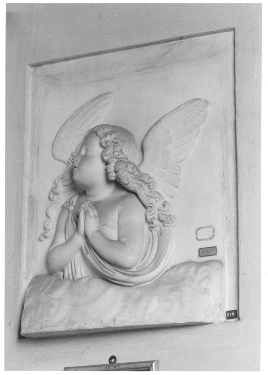 angioletto (rilievo, opera isolata) di Albertoni Giovanni (prima metà sec. XIX)