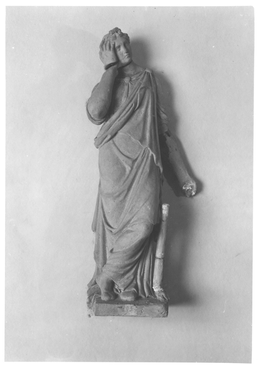 santa (scultura, opera isolata) di Cacciatori Benedetto (cerchia) (secondo quarto sec. XIX)