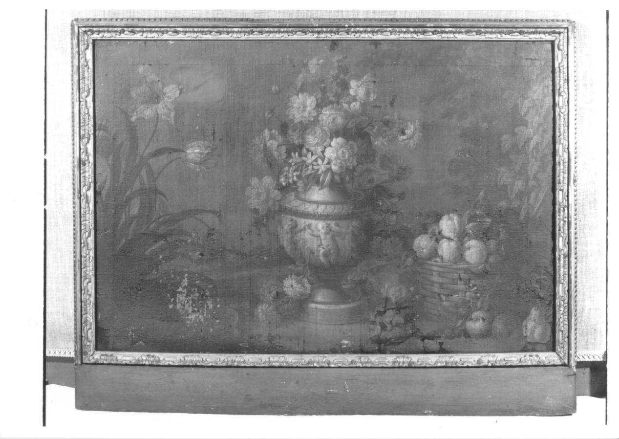 natura morta con fiori e frutta (paracamino, opera isolata) di Rapous Michele Antonio Giuseppe (terzo quarto sec. XVIII)