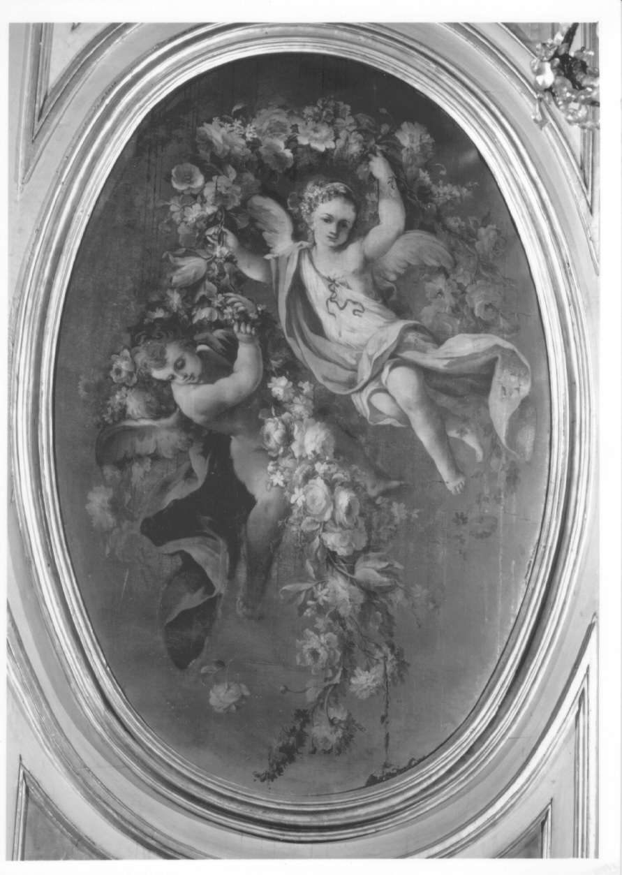 angeli con ghirlande di fiori (dipinto, opera isolata) di Milocco Michele Antonio (metà sec. XVIII)