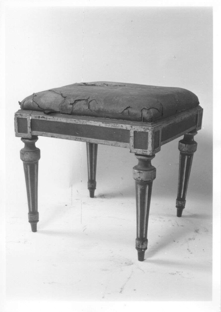 sgabello, opera isolata - ambito piemontese (prima metà sec. XVIII)