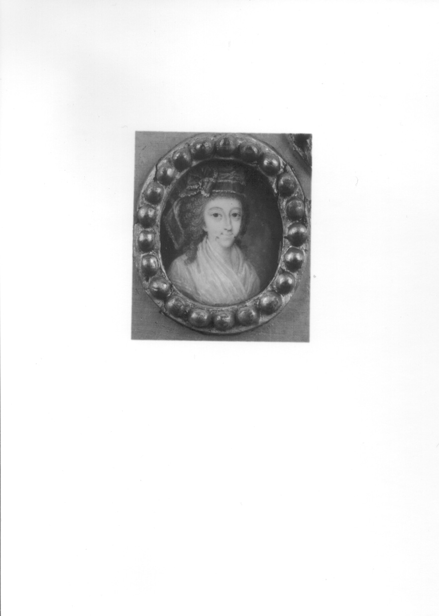 ritratto di nobildonna (miniatura, elemento d'insieme) - ambito piemontese (prima metà sec. XIX)