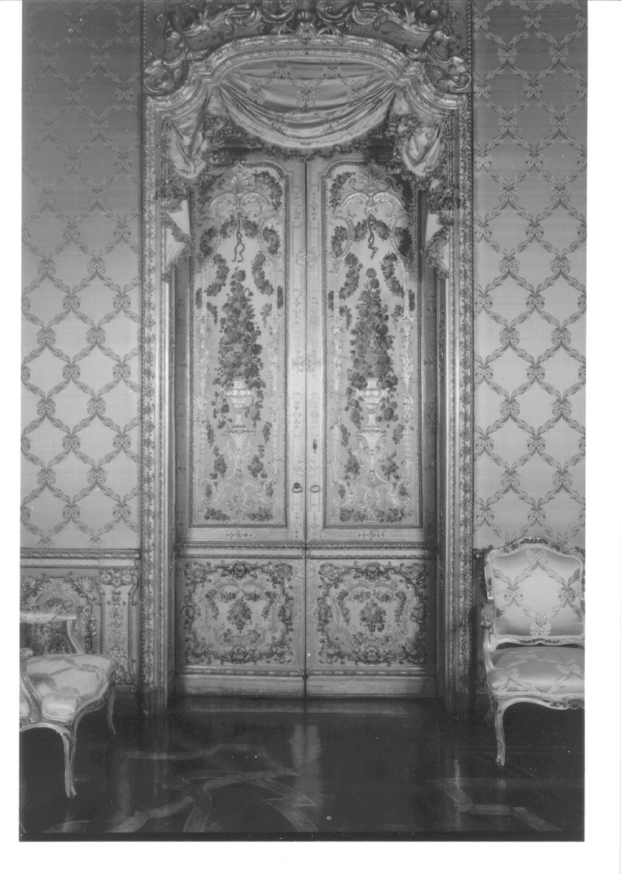motivi decorativi floreali (porta, serie) - ambito piemontese (secondo quarto sec. XVIII)