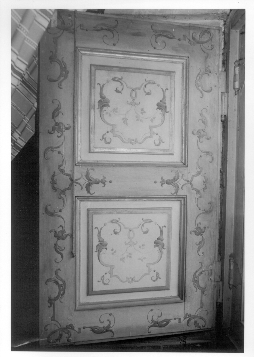 GROTTESCHE (scuro di finestra, elemento d'insieme) di Pozzo Giovanni Pietro, Pozzo Pietro Antonio - bottega piemontese (metà sec. XVIII)