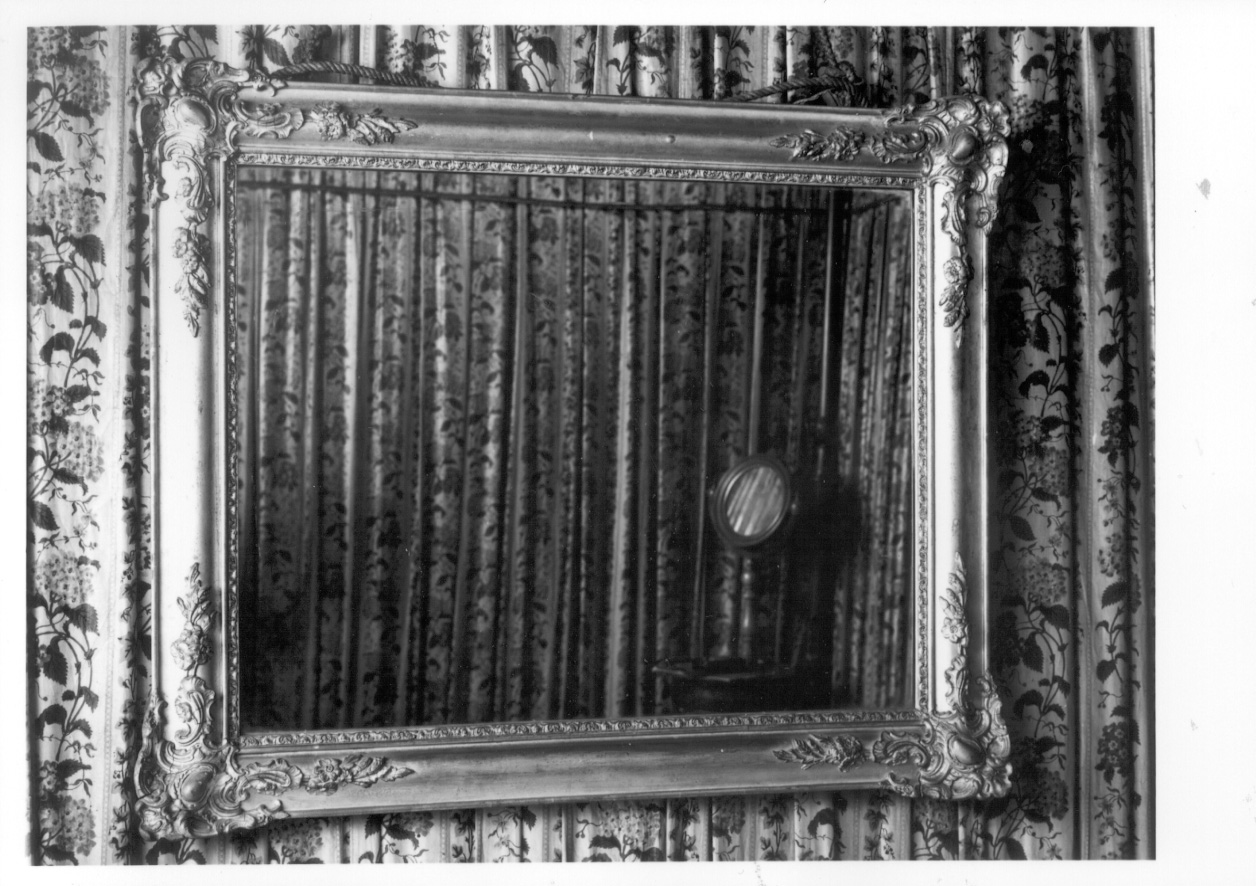 specchio, opera isolata - produzione piemontese (ultimo quarto sec. XIX)