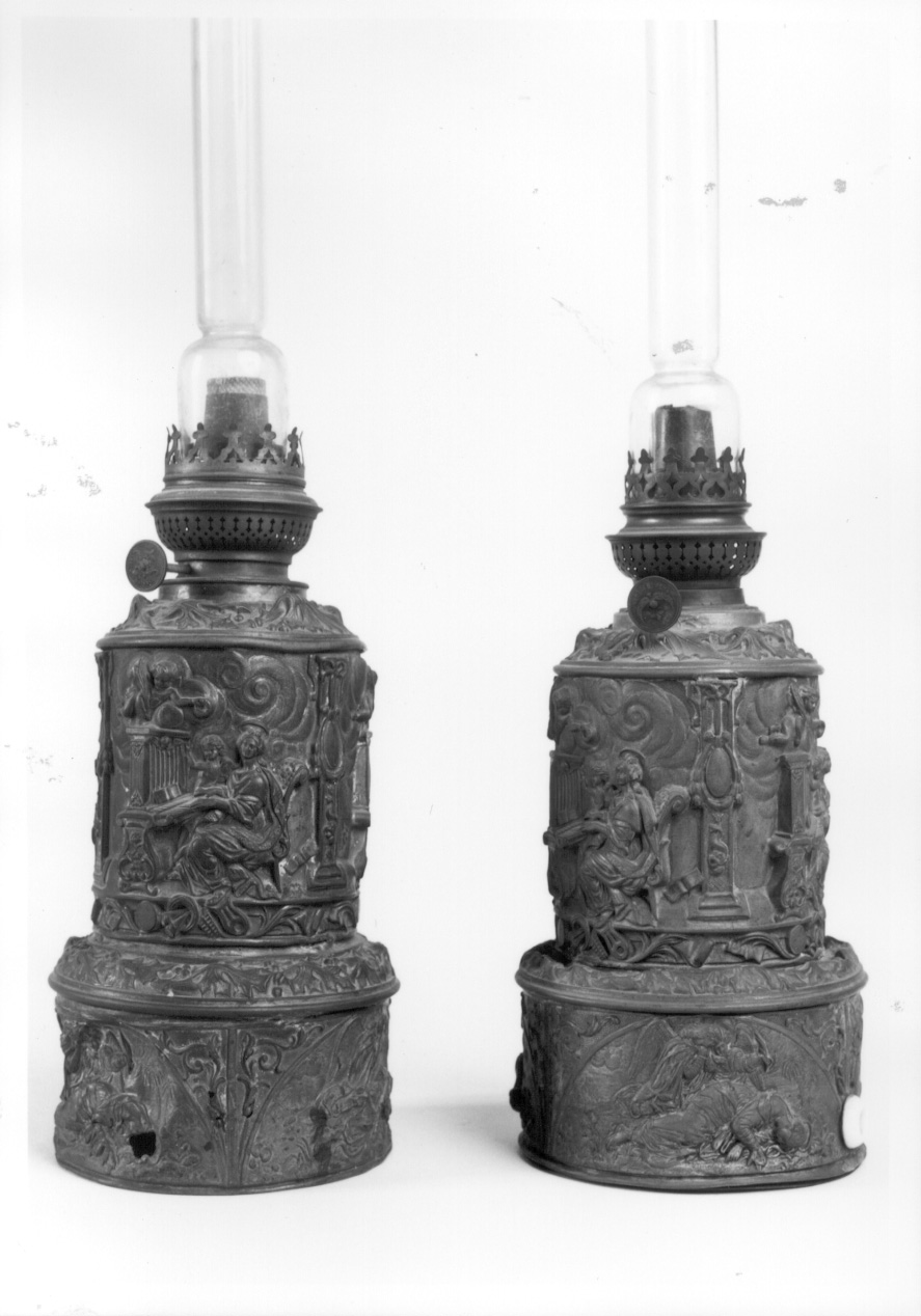 Santa Cecilia e Santa Caterina d'Alessandria (lampada da tavolo - a petrolio, elemento d'insieme) - produzione austriaca (seconda metà sec. XIX)