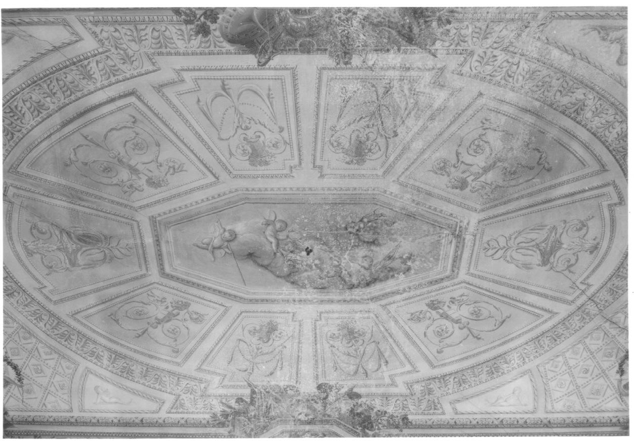 putti alati con grottesche (dipinto, opera isolata) - ambito piemontese (fine/inizio secc. XVIII/ XIX)