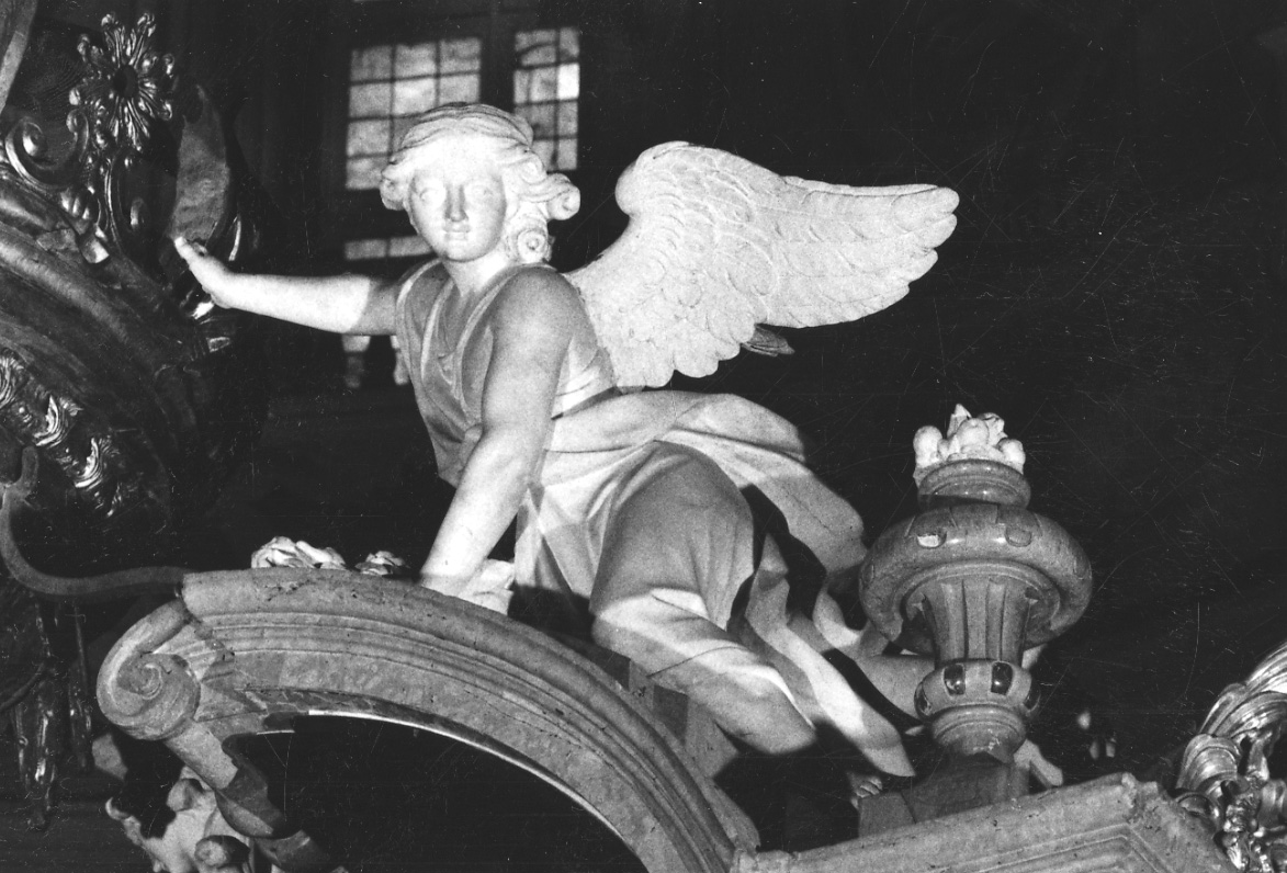 angelo (scultura, opera isolata) di Gallo Francesco, Solari Bartolomeo (metà sec. XVIII)