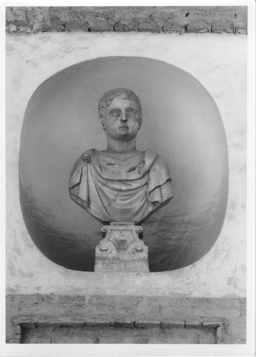 busto di uomo togato (busto, opera isolata) - ambito piemontese (ultimo quarto sec. XVII)