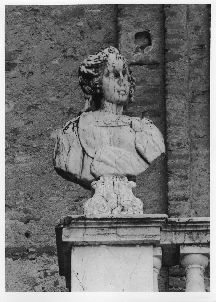 busto di donna (busto, opera isolata) - ambito piemontese (ultimo quarto sec. XVII)