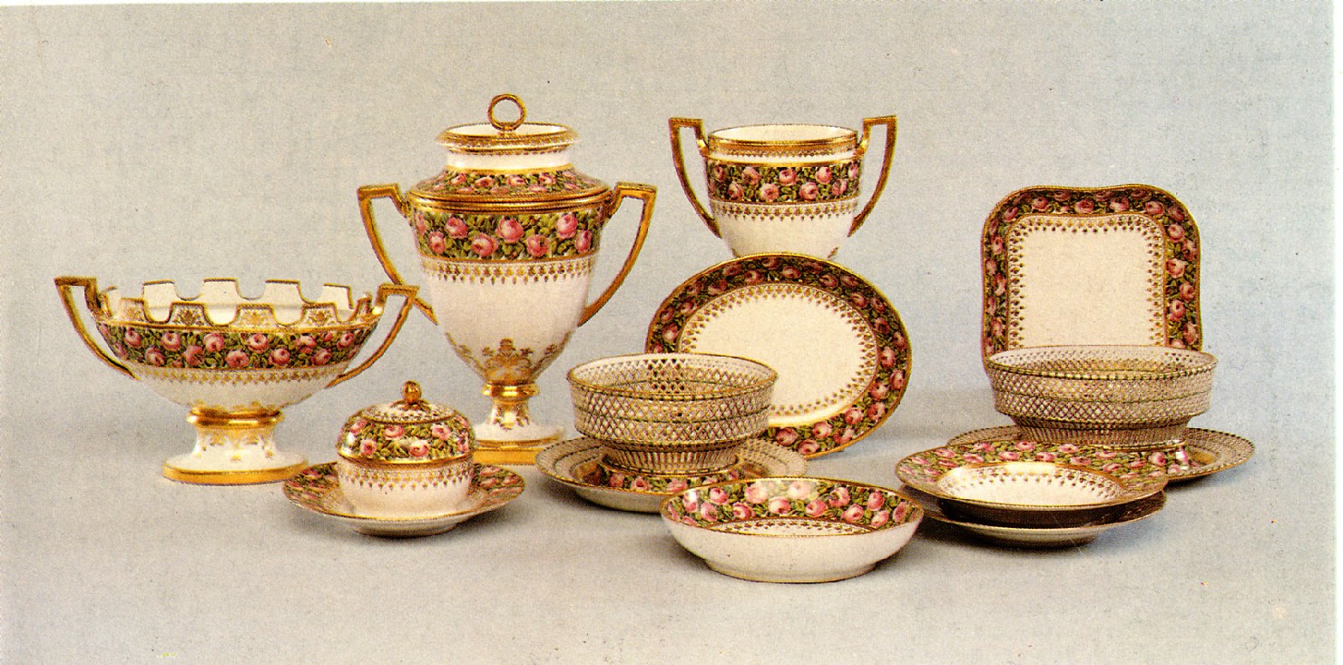 motivo decorativo floreale (servizio da tavola, insieme) di Manifattura Imperiale di Vienna (fine, primo quarto sec. XVIII, sec. XIX)
