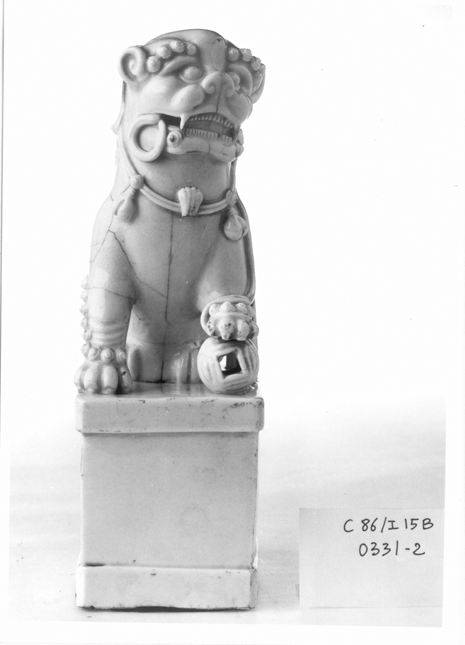 Cane di Fo, cane (statuetta, opera isolata) di Manifattura di Dehua (fine/inizio secc. XVII/ XVIII)
