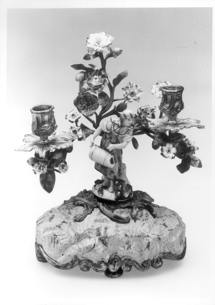 figura maschile e figura femminile (candeliere, coppia) di Kaendler Johann Johachim (attribuito), Reinicke Peter (attribuito), Manifattura di Meissen (sec. XVIII)