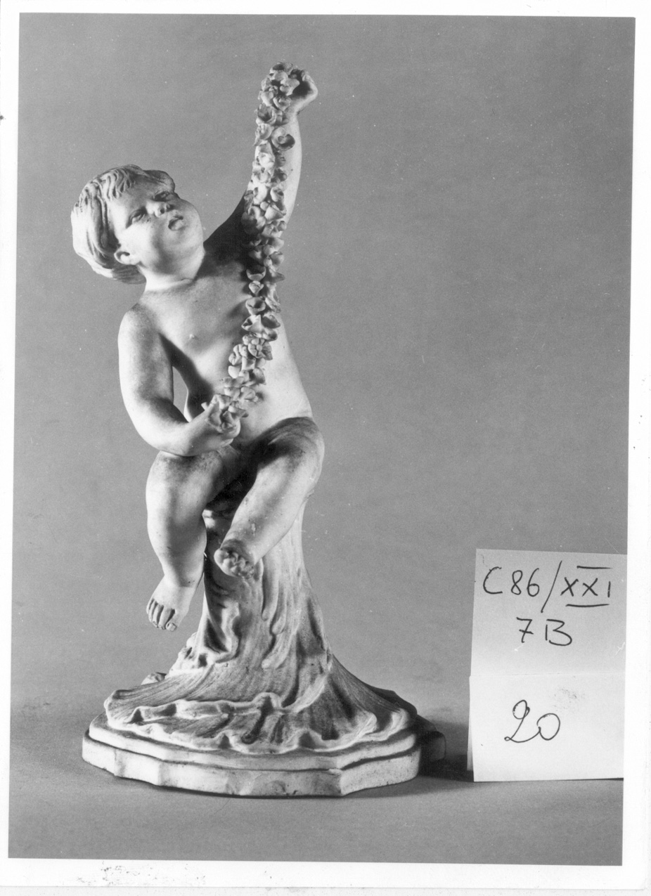 putto con festone (statuetta, elemento d'insieme) di Lomello Giovanni, Manifattura di Vinovo (fine sec. XVIII)