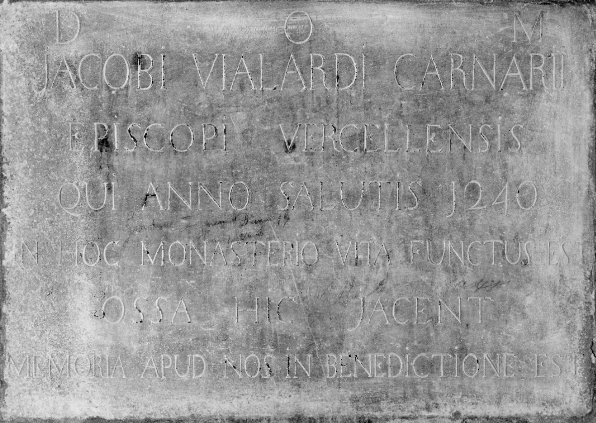 lapide tombale, opera isolata - bottega lombardo-piemontese (secondo quarto sec. XIII)